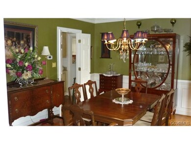 Formal Dining Room w/ Picture molding, Chair rail,