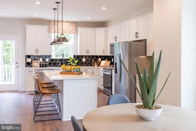 8270 Longford Rd, Glen Burnie, MD 21061 - photo 3