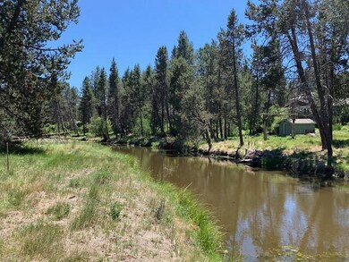 200+ feet of canal access