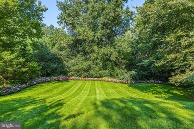 8104 Hackamore Dr, Potomac, MD 20854 - photo 2