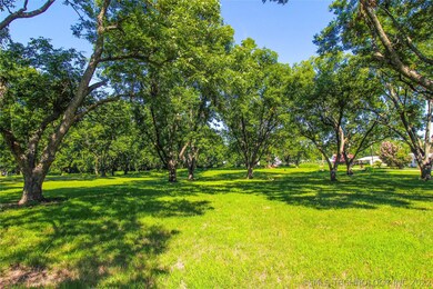 11 N E St, Eufaula, OK 74432 - photo 3