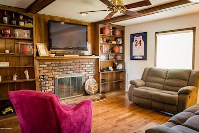 13DA9753-AE2E-4575-9F5B-E94E0069DB0C