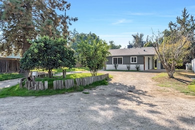 26958 John F. Kennedy Ct, Madera, CA 93637 - photo 3