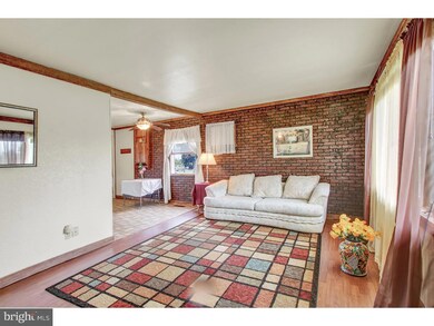 14 Zions Church Rd, Shoemakersville, PA 19555 - photo 4