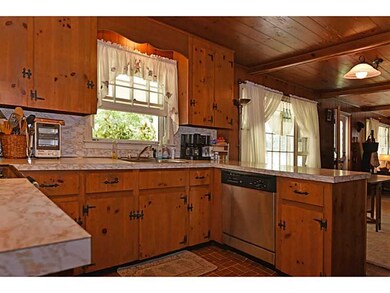 129 Pettaquamscutt Lake Rd, Saunderstown, RI 02874 - photo 6