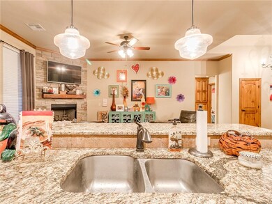 1100 Antler Ridge, Tuttle, OK 73089 - photo 6