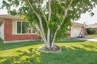 11026 Golden Fern Ct, Houston, TX 77075 - photo 3