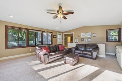 9146 Ives Ln N, Maple Grove, MN 55369 - photo 3