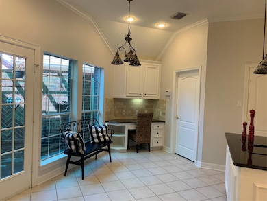 406 Pine Creek Dr, Friendswood, TX 77546 - photo 4