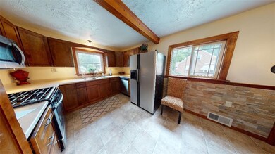 415 Roslyn Ave, Erie, PA 16505 - photo 4