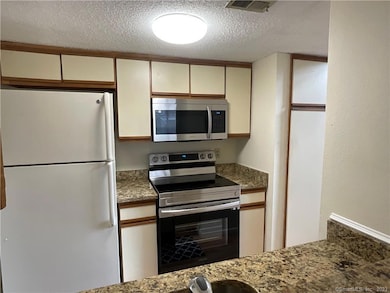 298 Carriage Crossing Ln unit 298, Middletown, CT 06457 - photo 7