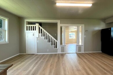 245 3rd Ave SE, Wells, MN 56097 - photo 7