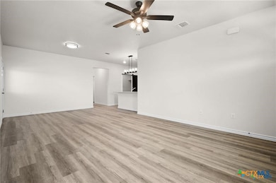 126 Leon Ln unit B, Copperas Cove, TX 76522 - photo 3