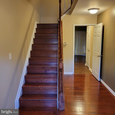 1009 Lindsay Ln, Hagerstown, MD 21742 - photo 6