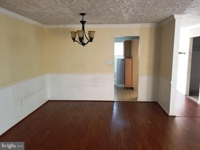 1472 Lowell Ct, Crofton, MD 21114 - photo 3