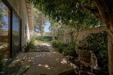 1998 Morning View Ct, Thousand Oaks, CA 91362 - photo 5