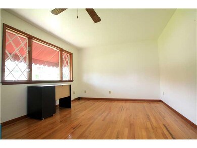 8 Judy Dr, Herminie, PA 15637 - photo 3