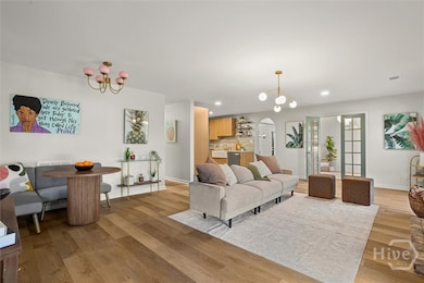 Open Concept Living Area/Breakfast Nook