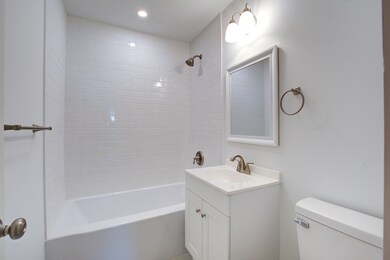 2135 Clayton (16)