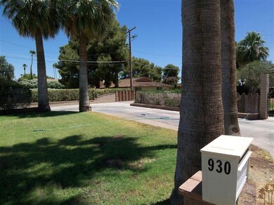 930 N Lovekin Blvd, Blythe, CA 92225 - photo 3