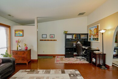 2422 Pinebrook Cir, Medford, OR 97504 - photo 6