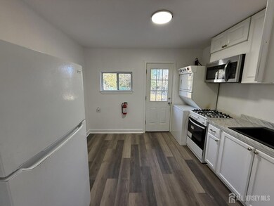 1060 Terrace Blvd, Ewing, NJ 08618 - photo 4
