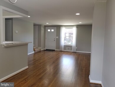 1028 Foxwood Ln, Essex, MD 21221 - photo 4