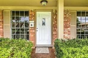 10615 Sagetree Dr, Houston, TX 77089 - photo 3