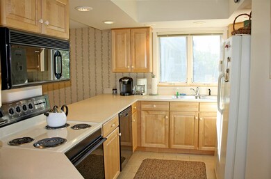 57 Day Break Dr unit G104, Ludlow, VT 05149 - photo 7