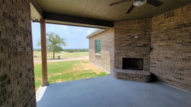 348 Sanger Dr, Springtown, TX 76082 - photo 5