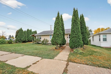 2258 3rd St E, Saint Paul, MN 55119 - photo 2