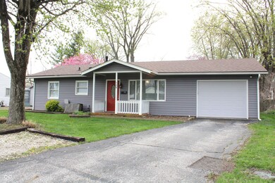 724 Center St, Franklin, IN 46131 - photo 3