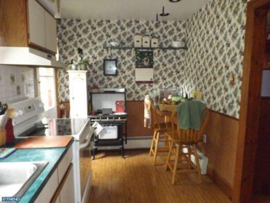 2634 W Walnut St, Colmar, PA 18915 - photo 6