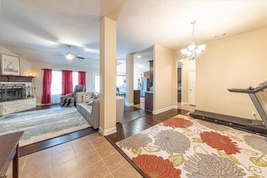 1161 Sapphire Ln, Burleson, TX 76058 - photo 5