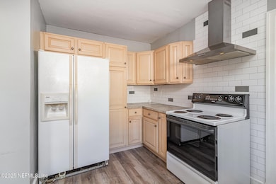 222 Trout River Dr, Jacksonville, FL 32208 - photo 5