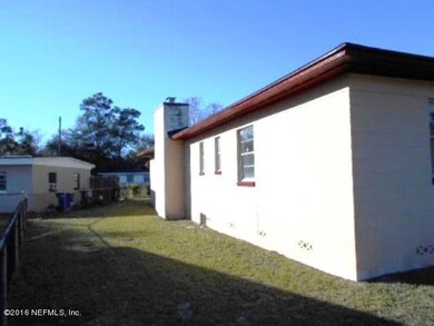 10589 Citrus Ln, Jacksonville, FL 32218 - photo 2