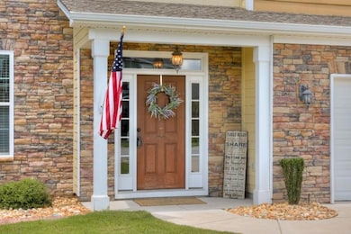 5458-Everlook-Circle-103