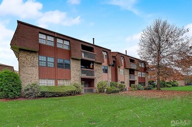 160 Overlook Ct unit A, Woodbridge, NJ 07095 - photo 3