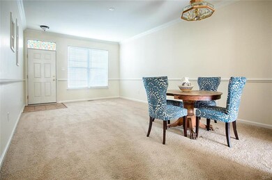 Front entry w/tile floor