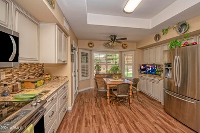 loes 007_Updated Kitchen