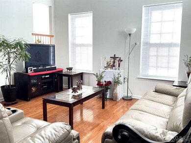 333 Morning Glory Dr, Monroe Township, NJ 08831 - photo 4