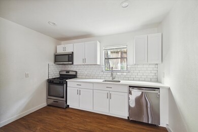 4210 Delhi St unit 1/2, Houston, TX 77022 - photo 6