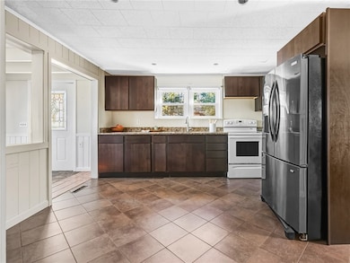 281 Richardson Rd, Coventry, RI 02816 - photo 6