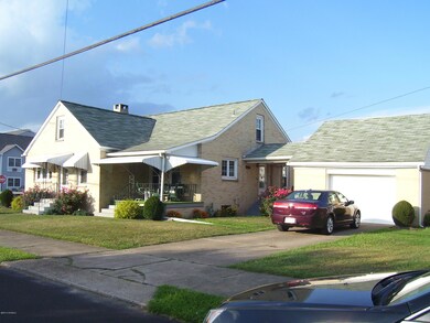 932 Monroe St, Berwick, PA 18603 - photo 3