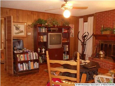 1493 Pontotoc St, Hernando, MS 38632 - photo 7