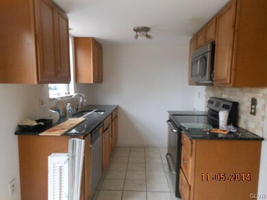 37 Armour Ct, Allentown, PA 18103 - photo 5