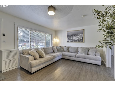 2221 SE 185th Ave, Portland, OR 97233 - photo 5