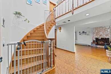 178 Central Ln, Secaucus, NJ 07094 - photo 6