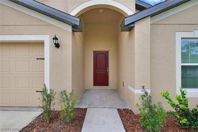 161 Yager Cir, Fort Myers, FL 33913 - photo 2