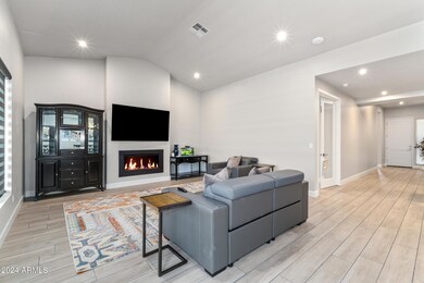 5707 Killen Loop - Photo 17 - Great Room